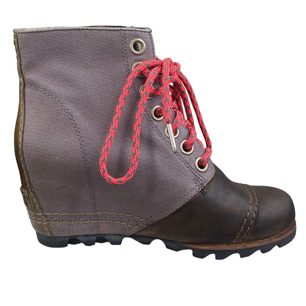 Sorel Ankle Boots with Red and Brown Accents - Picture 4 of 10